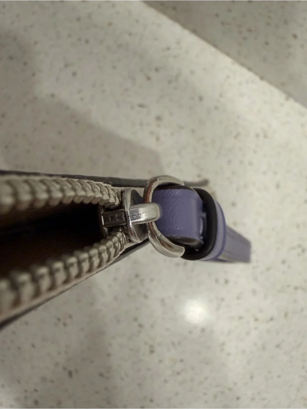 CR817 Coach Corner Zip Wristlet Blueberry Print Signature Canvas CUTE EUC